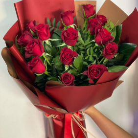  Цветок в Анталия‎  Букет из 15 стильных красных роз