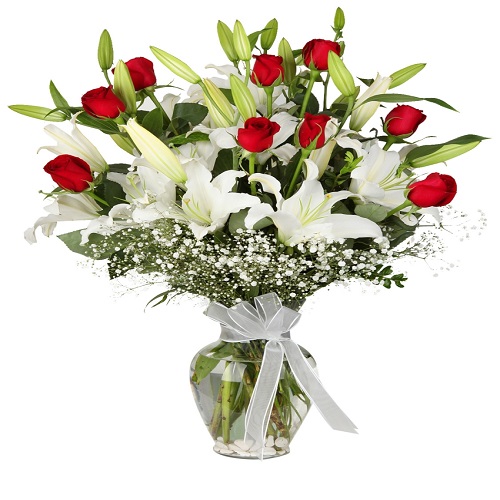  Antalya Blumenlieferung Vase 7 Pc Lilium & 9 Pc Red Roses